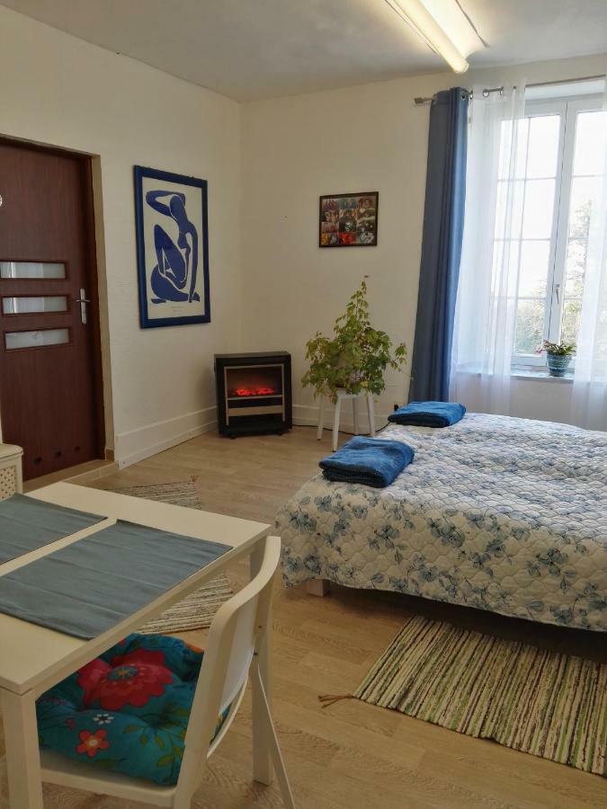 La Garde Chambres D'Hotes Charancieu Exterior photo